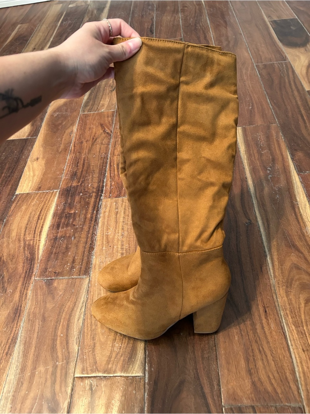 Women's Tall Fitted Suede Block Heel Boots - Tam